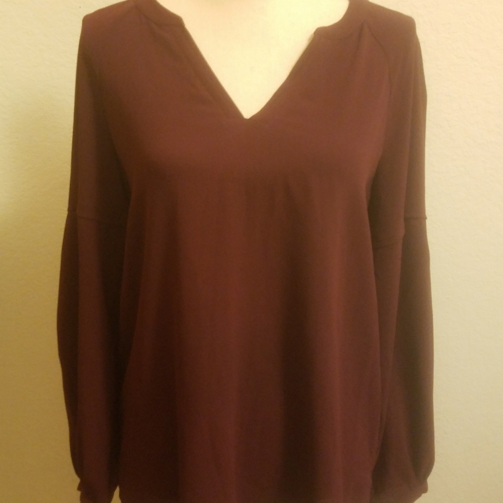 Vince Camuto maroon blouse